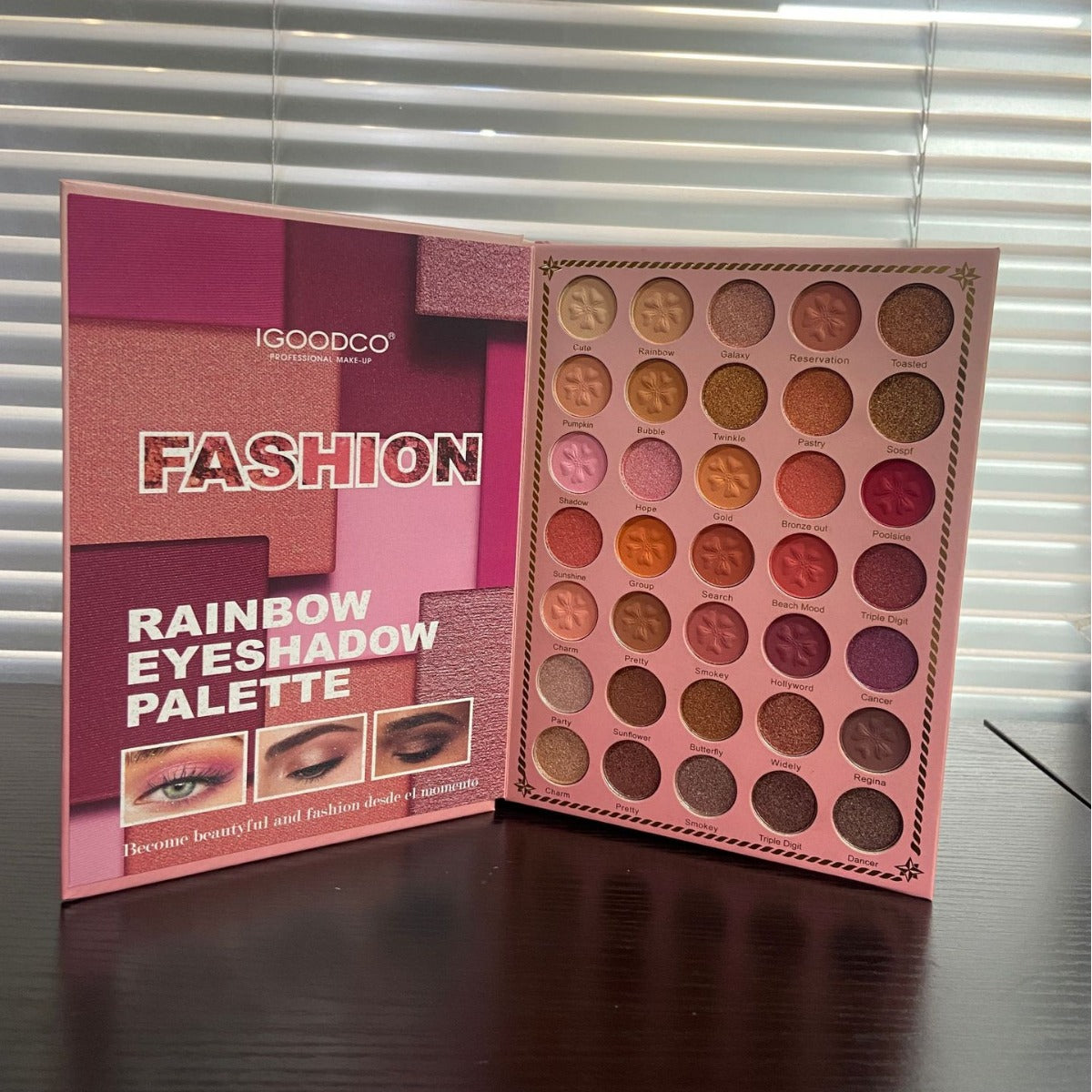 82-Color Book-Style Multifunctional Makeup Palette
