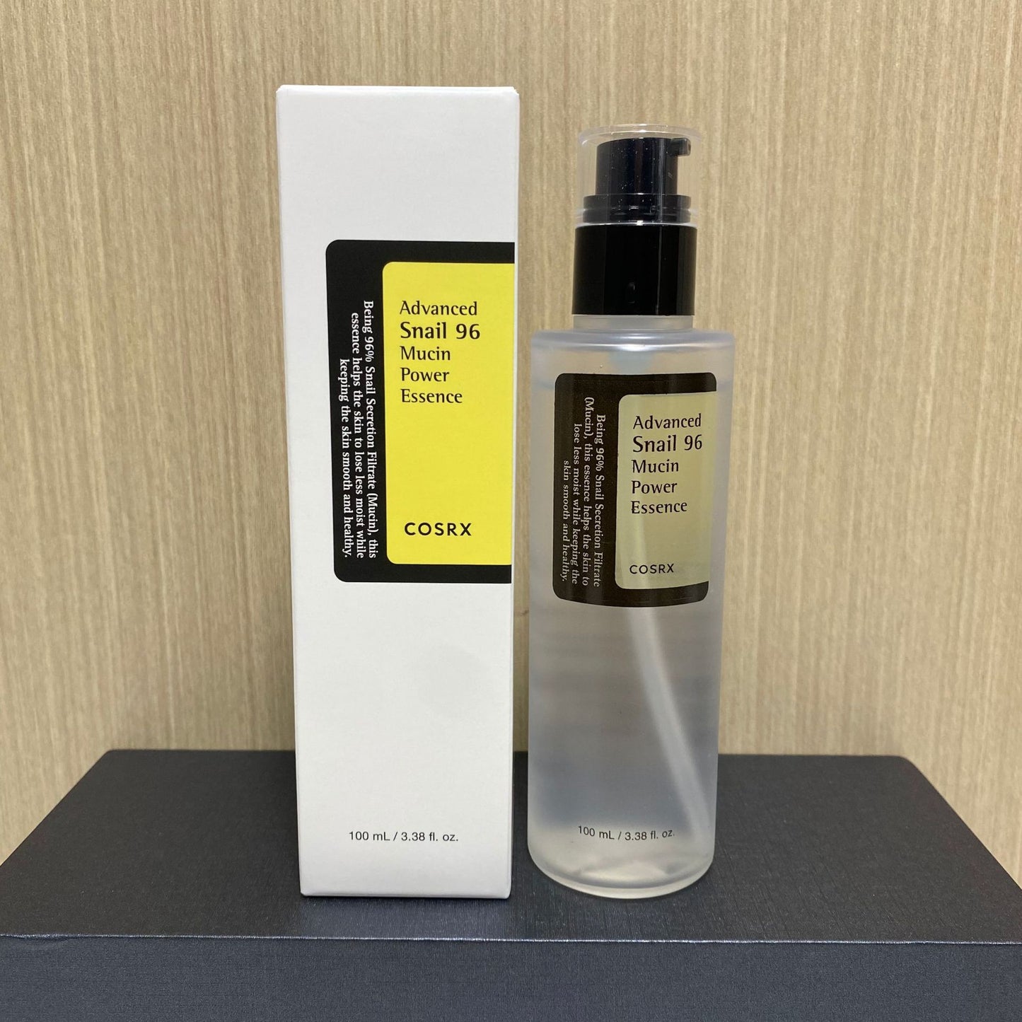 Hydrating and moisturizing essence