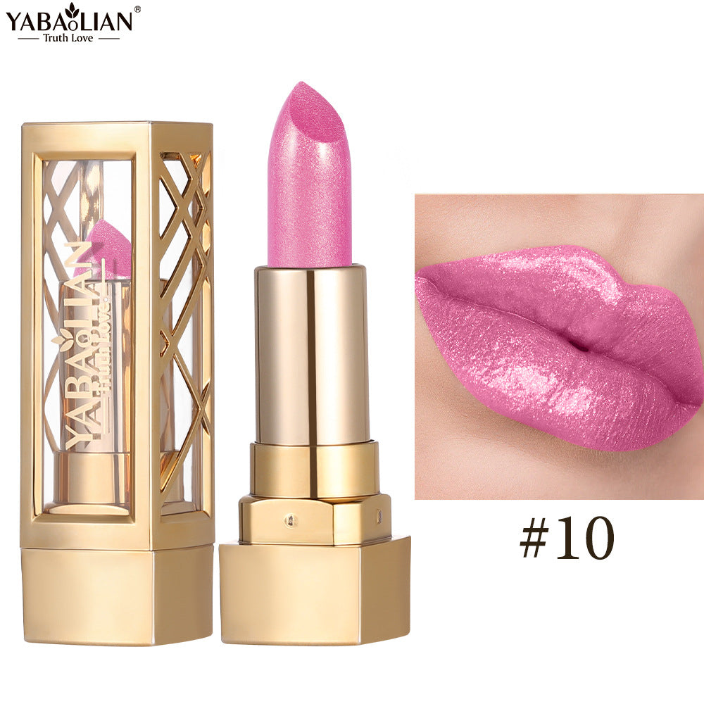 Velvet pearlescent lipstick