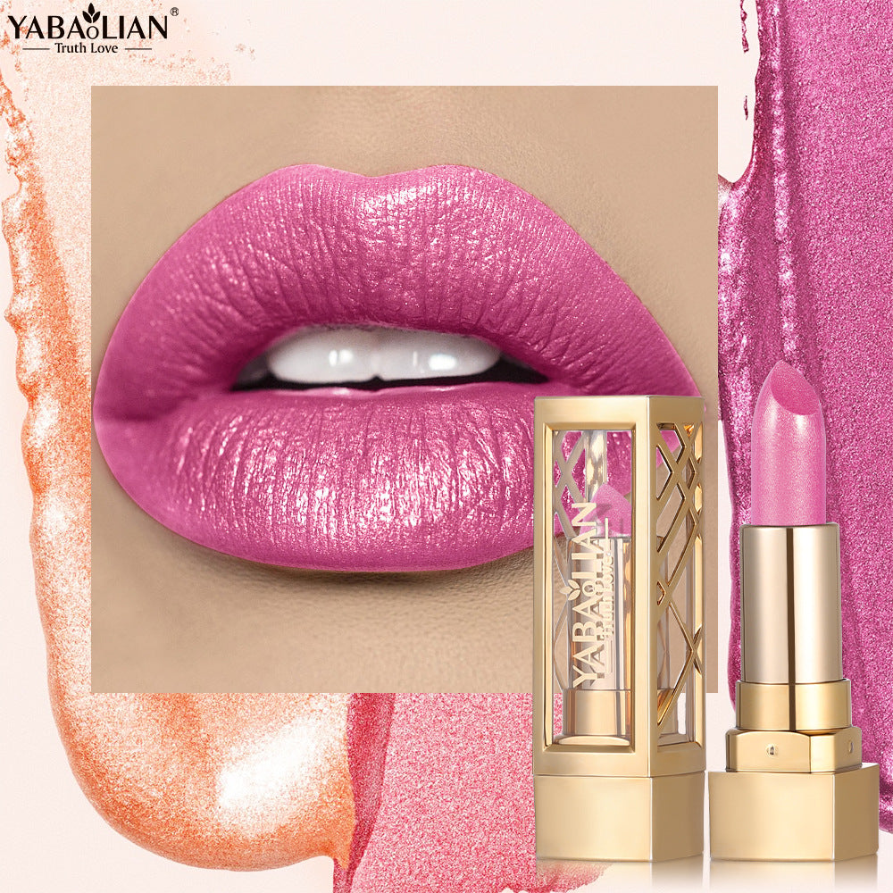 Velvet pearlescent lipstick