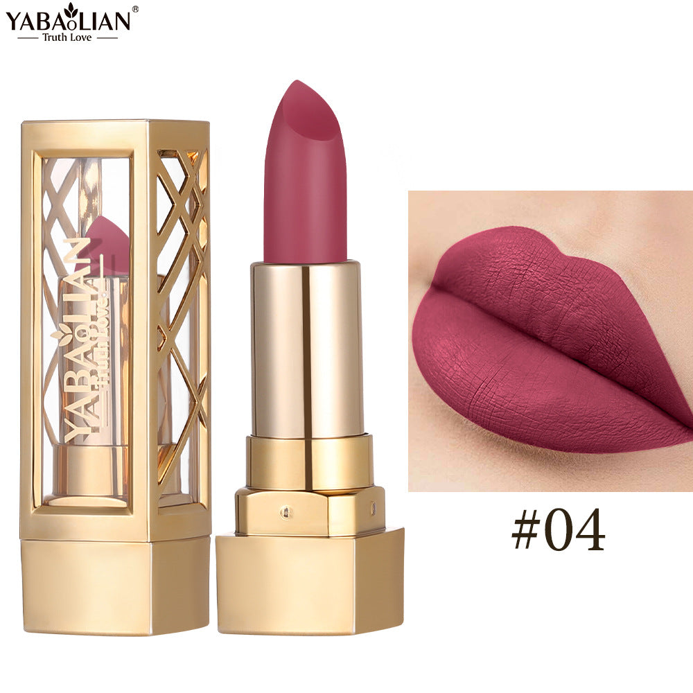 Velvet pearlescent lipstick