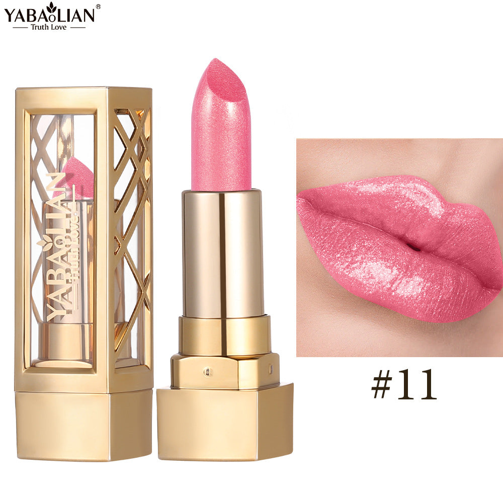 Velvet pearlescent lipstick